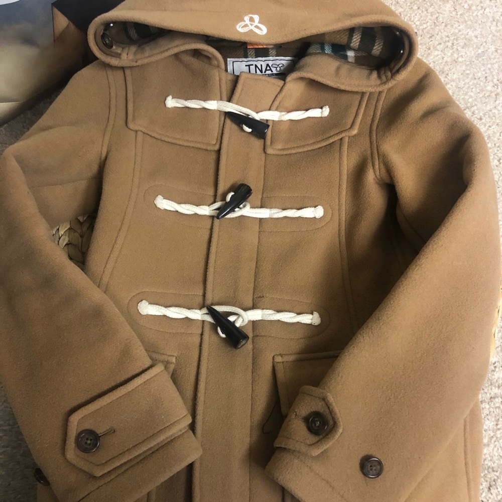 Aritzia TNA coat